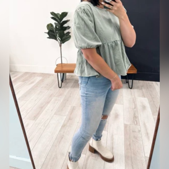 POL | SAGE TIE BACK BABYDOLL TOP - Picture 2 of 11